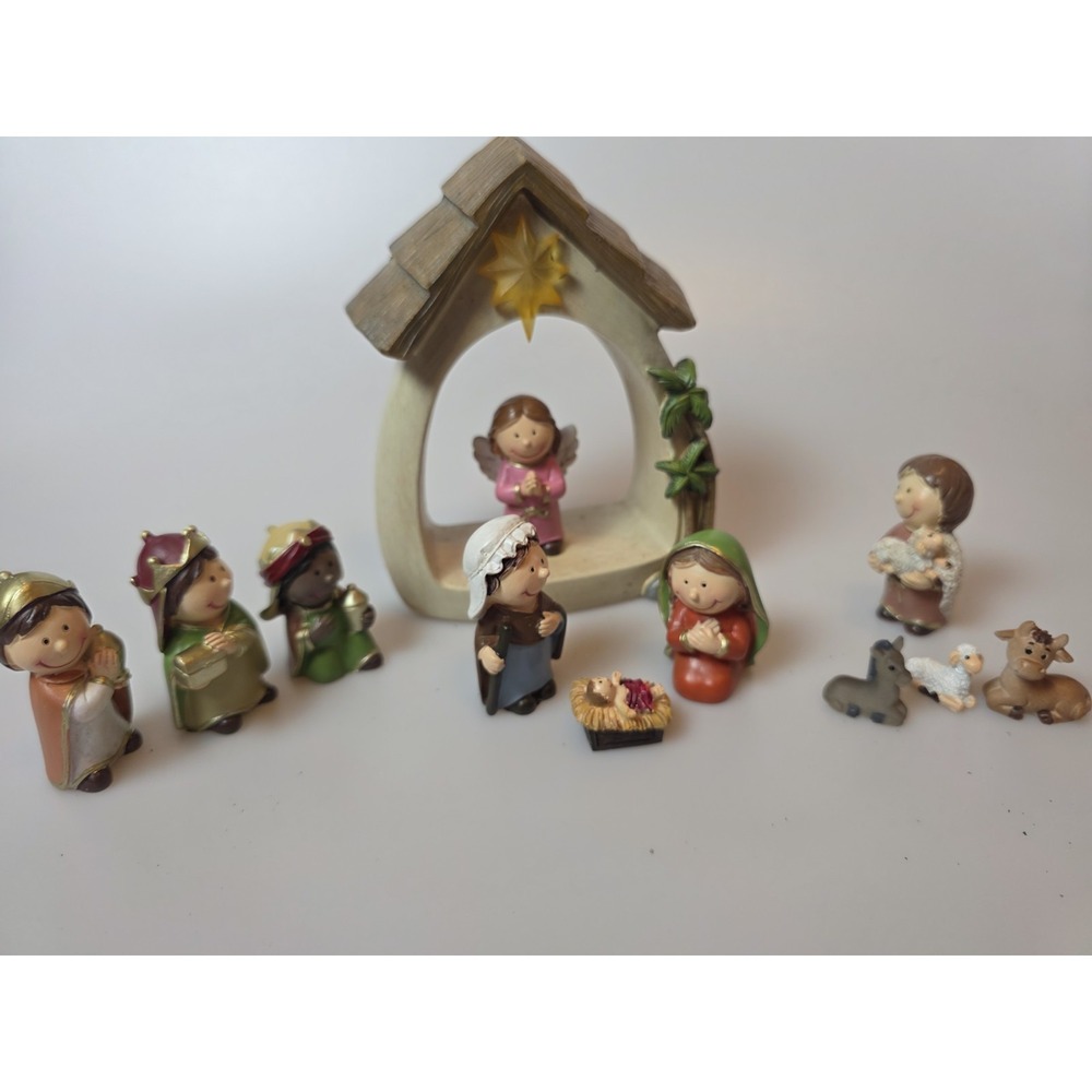 Nativity Set & Figures, 12 Pieces Small Christmas Nativity Scene Resin